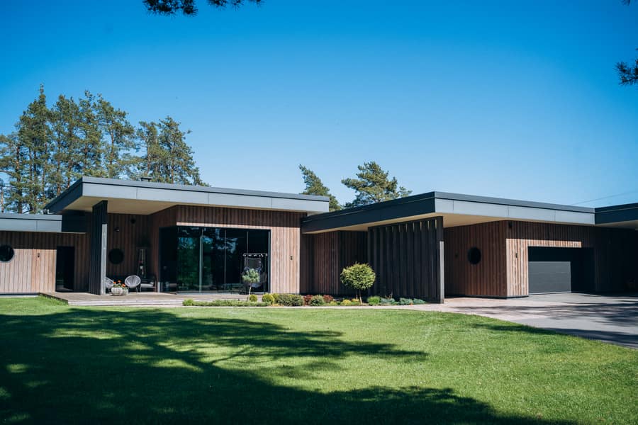 Private home facade